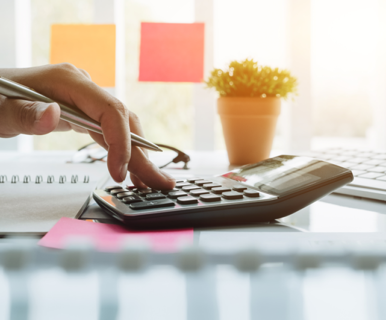 Calcul des revenus locatifs et optimisation fiscale pour un investissement immobilier rentable