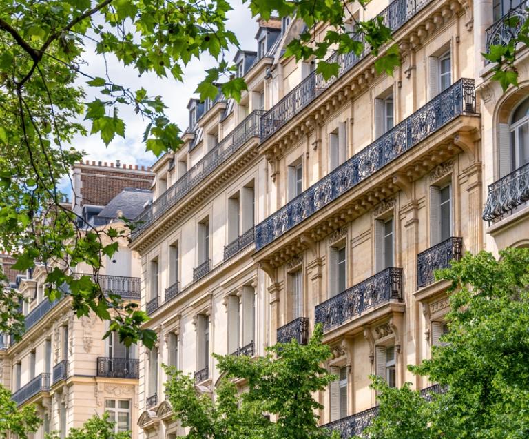Investissement locatif à Paris dans l’immobilier haussmannien