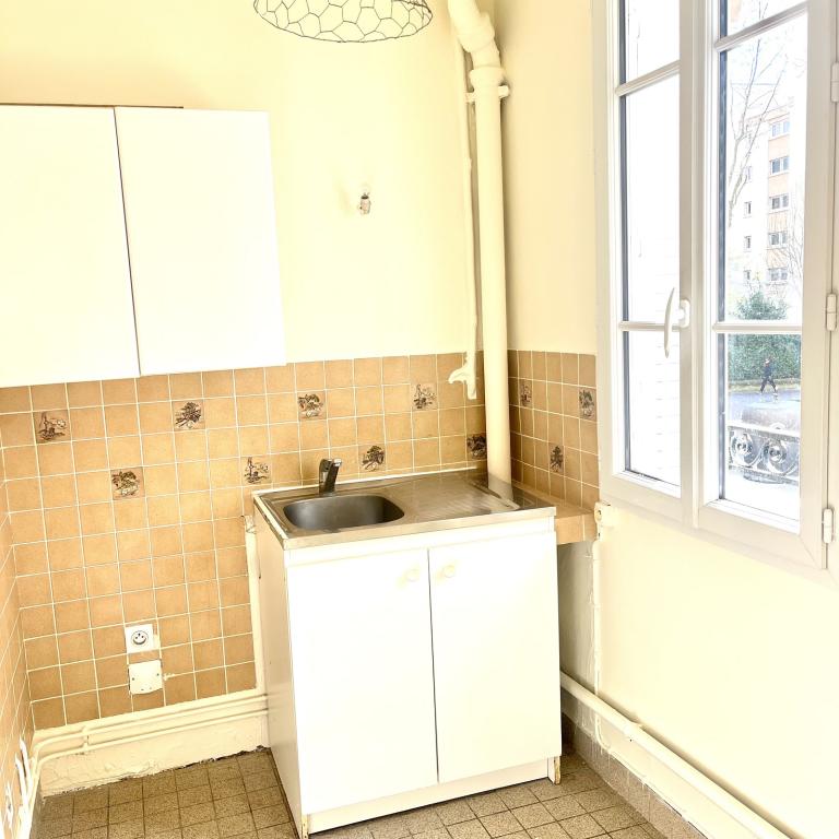STUDIO 22m2 M°BOUCICAUT