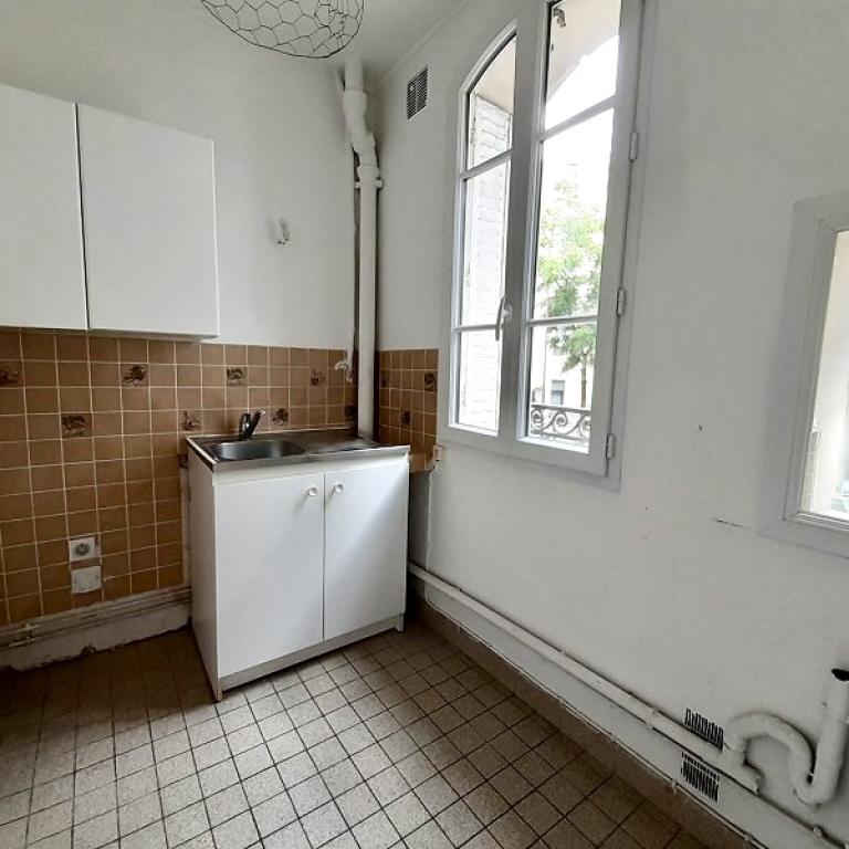 STUDIO 22m2 M°BOUCICAUT