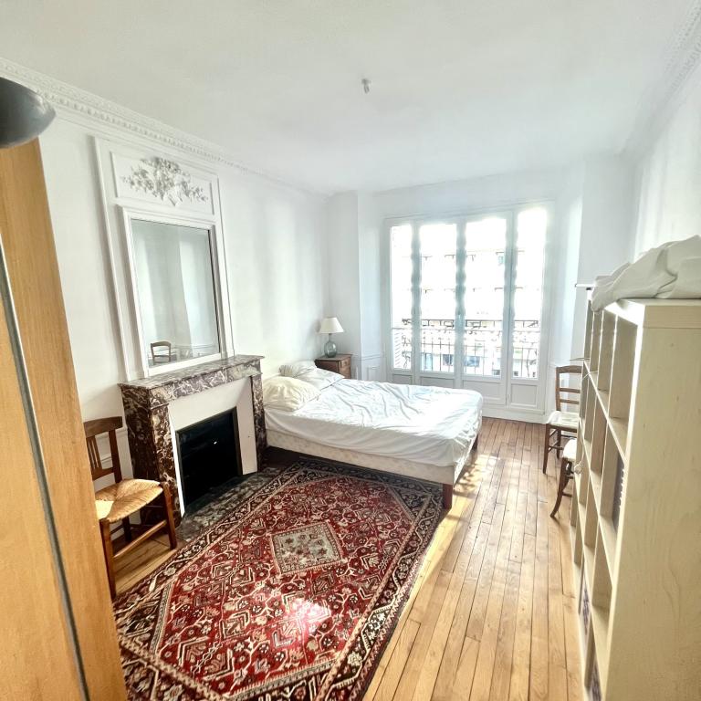 A LOUER PARIS XVème 2 Pièces en meublé de 39m² 
