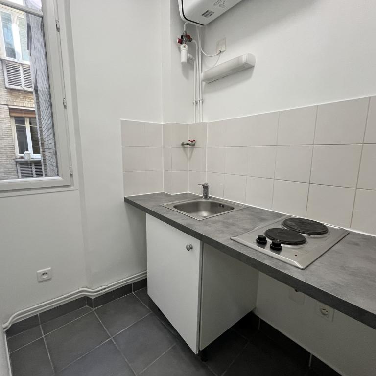Paris XIVème, rue du Lunain (proche métro Alésia) 2Pièces de 37 m²  REFAIT NEUF