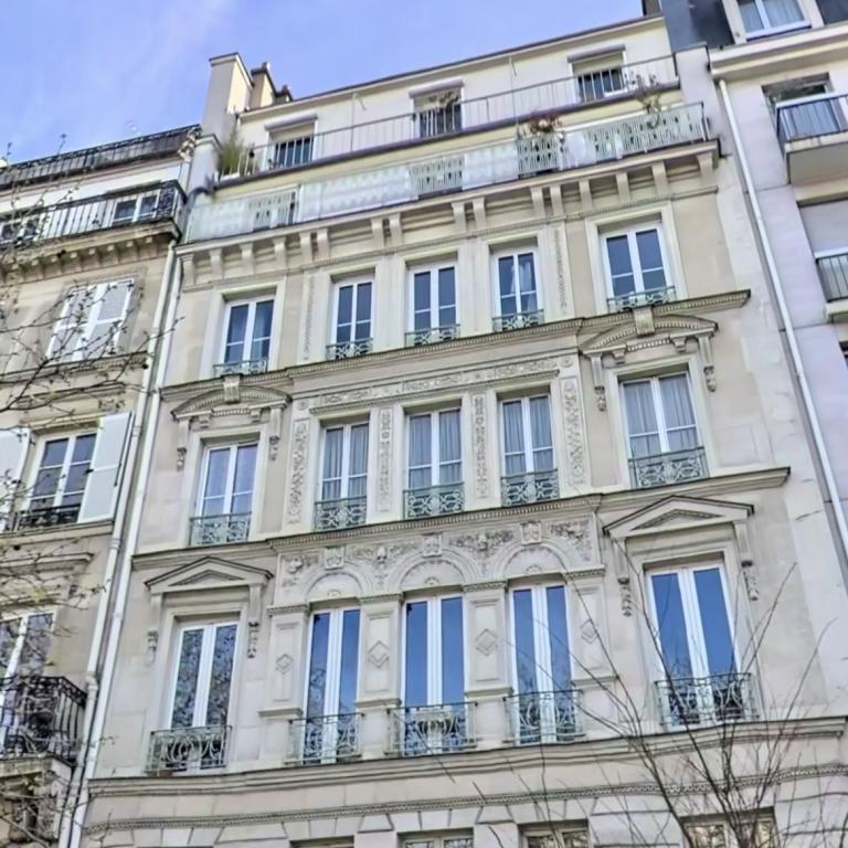 A LOUER 75011 PARIS Studio Bastille 
