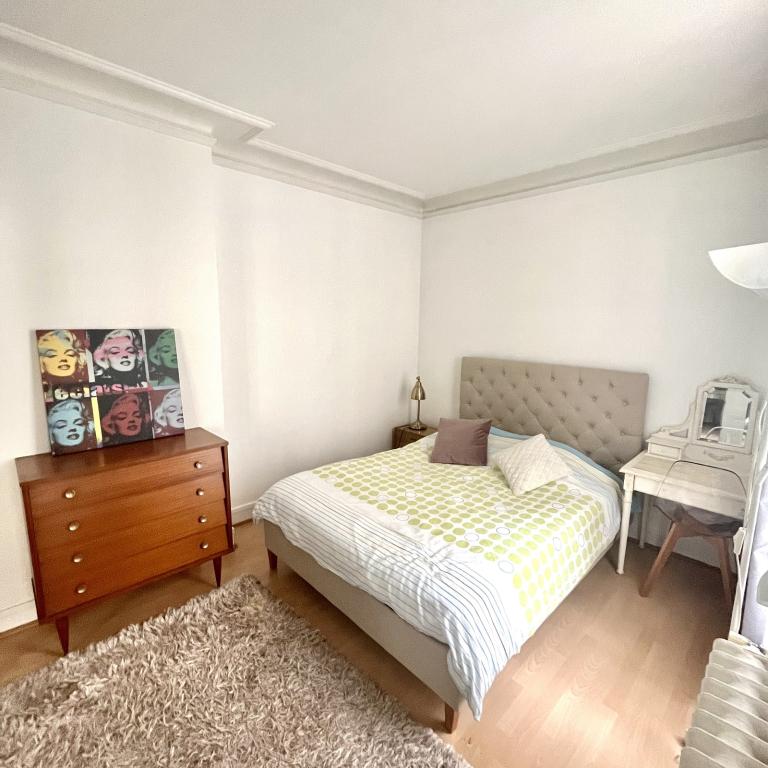 A LOUER 2 Pièces PARIS  XIIème  30.28m²  
