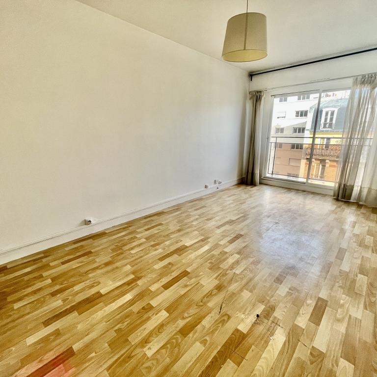 A LOUER STUDIO 28.42m² Paris XXème. MENILMONTANT