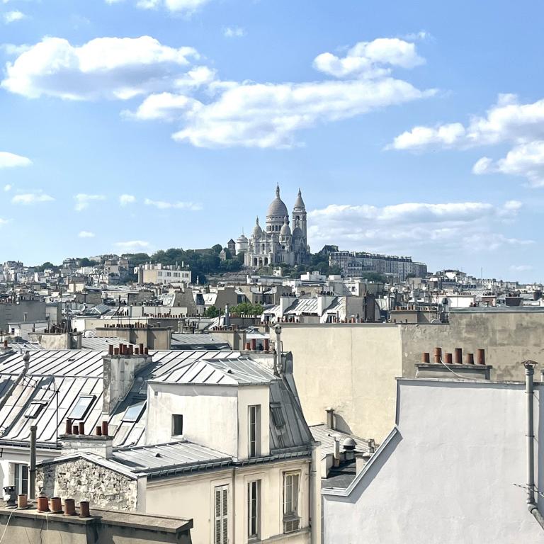 75010 PARIS STUDETTE RUE LAFAYETTE 