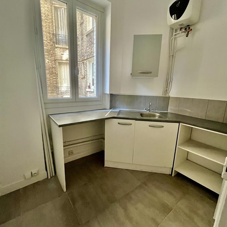 A LOUER   2P PARIS XVème 31.23m²  REFAIT NEUF