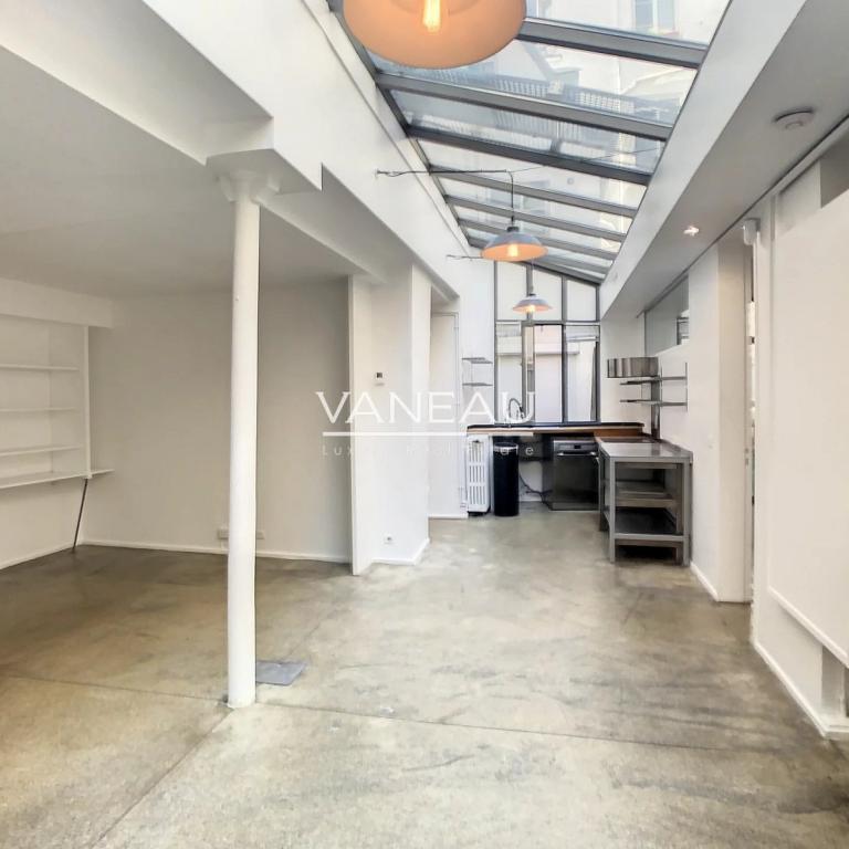 A LOUER 3 PIECES  86.48m²  PARIS IIIème