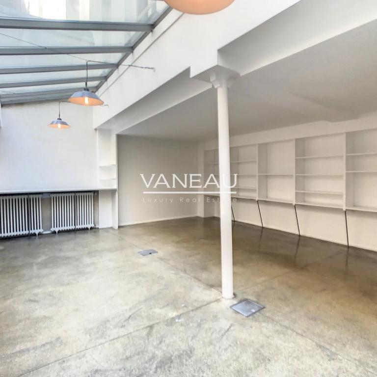 A LOUER 3 PIECES  86.48m²  PARIS IIIème
