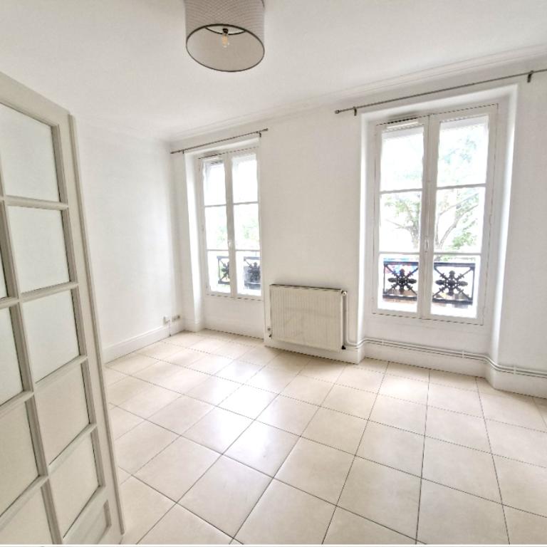A louer 2 pièces rénové avec place cclichy 