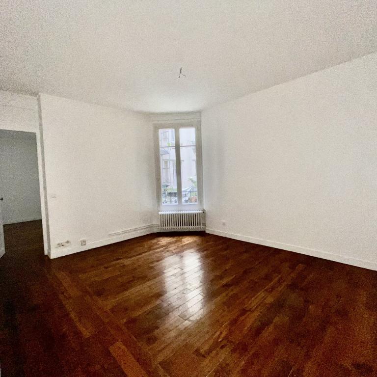 A LOUER 2 PIECES 45.05m² PARIS XV ème