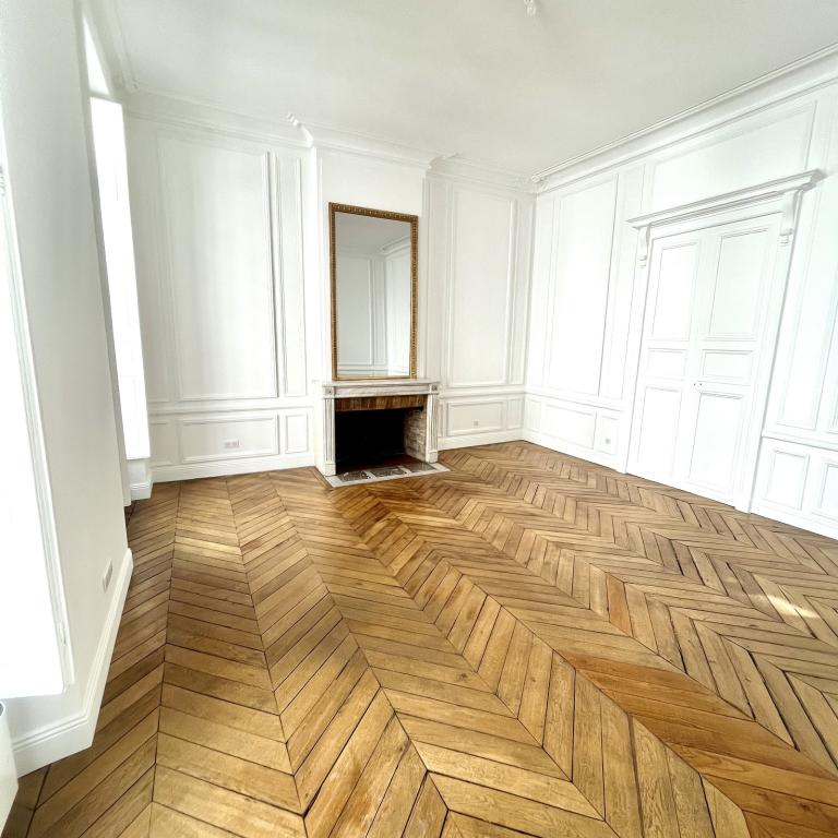 A LOUER 75007 PARIS 3P RUE DU BAC