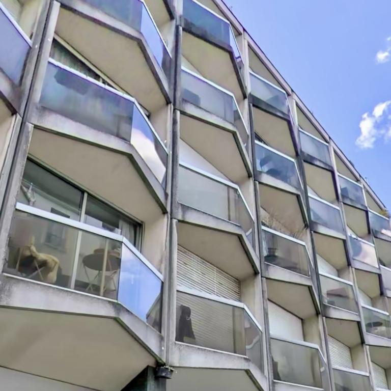 STUDIO RENOVE BALCON SUR JARDIN M°DUPLEIX