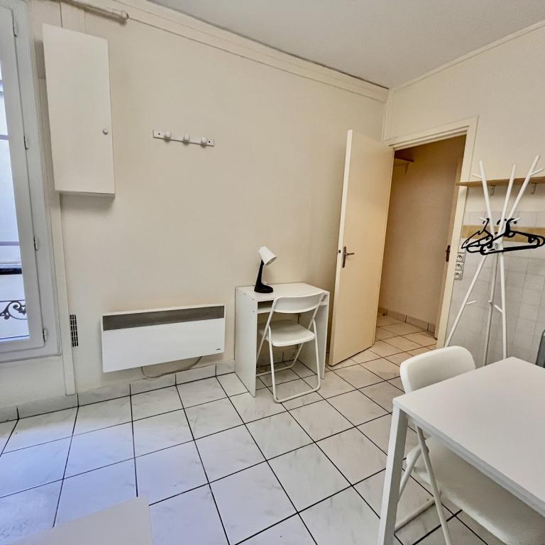 A LOUER Paris XIIème STUDIO 19,59m². Metro Nation.