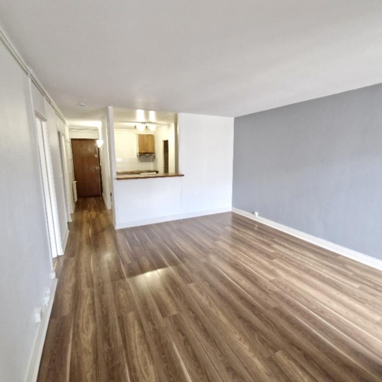 A LIUER NANTERRE 2 PIECES RENOVE 