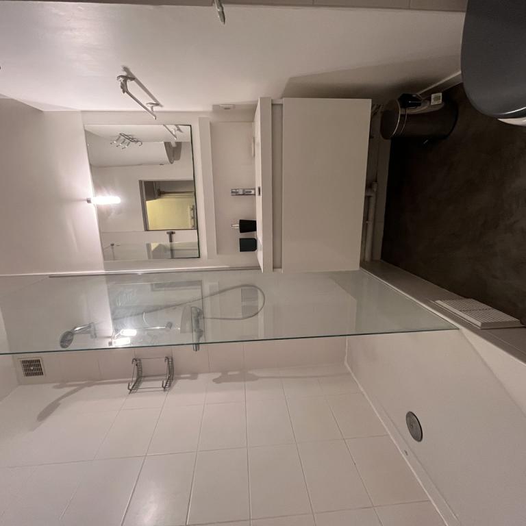 Beau 2 PIECES Meublé Métro Commerce/Charles Michels