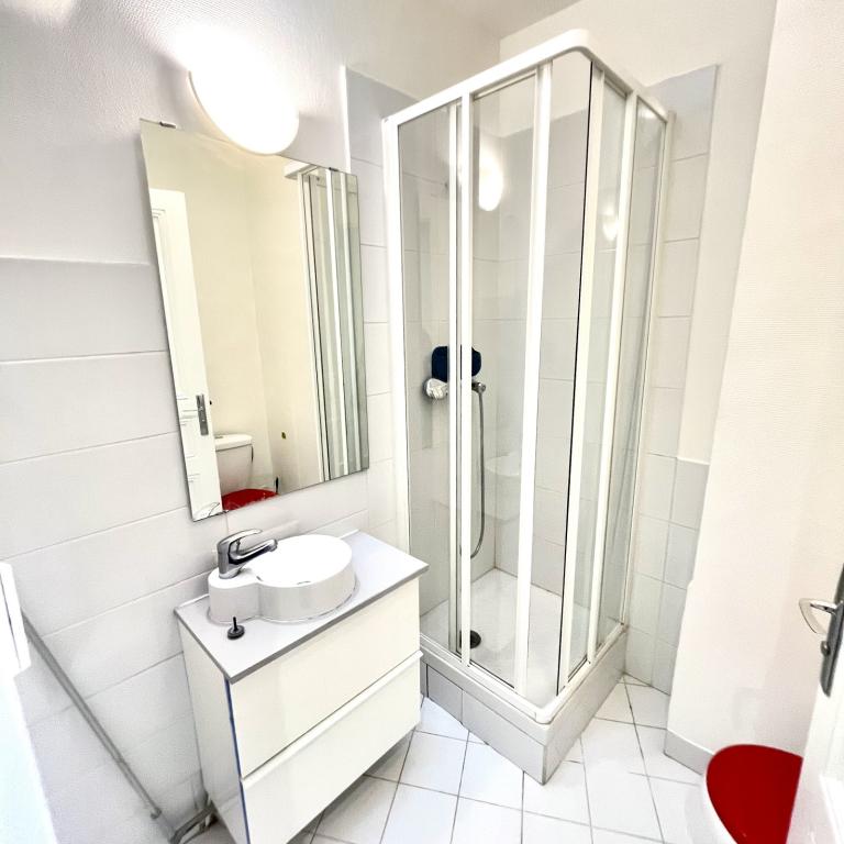 A LOUER 75012 PARIS DUGOMMIER