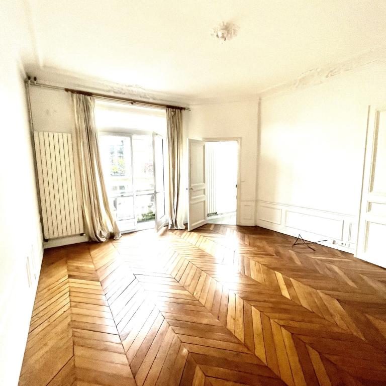 DEUX PIECES ,PARIS XVI, M°JASMIN