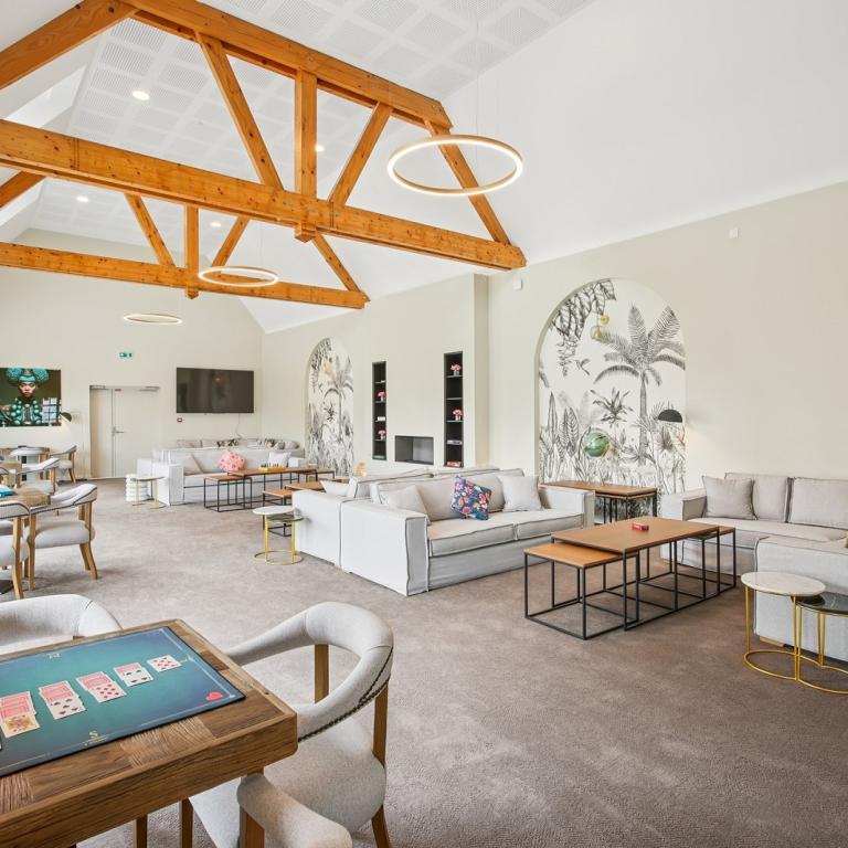 A LOUER 2 PIECES 43m² RESIDENCE SENIOR MANOIR DE RAMBOUILLET 