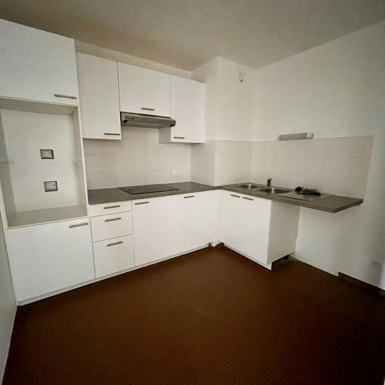 A LOUER 3 PIECES 79.19m² AVEC BALCON ET CAVE