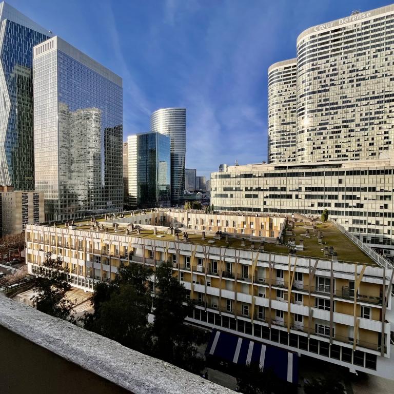 A LOUER 3 PIECES 79.19m² AVEC BALCON ET CAVE