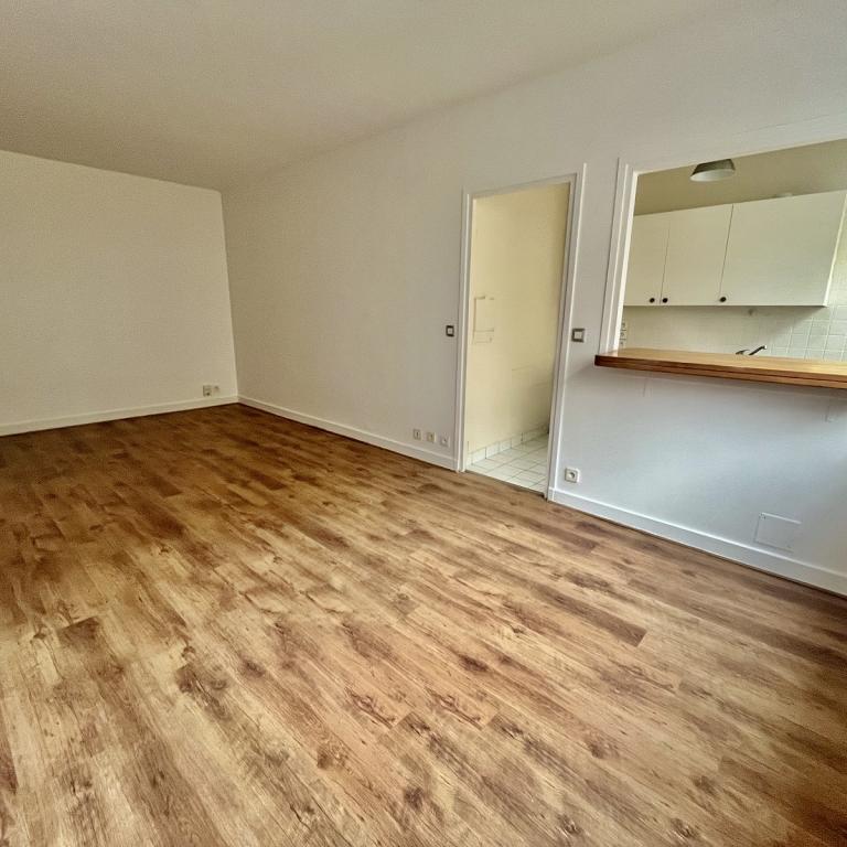 Paris XVème, Métro Balard 2 Pièces avec Parking