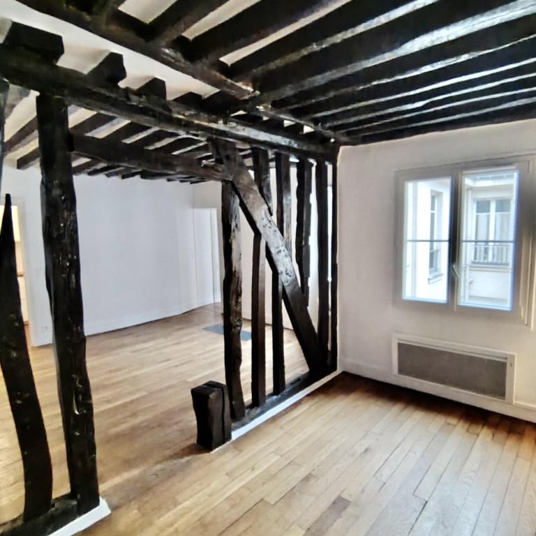 A LOUER 75001 PARIS 2P DE CHARME CONCORDE