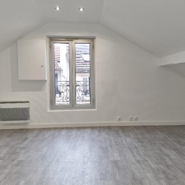 A LOUER STUDIO 25m² AU  SOL/ 13.27 m² LOI  BOUTIN NANTERRE REFAIT NEUF