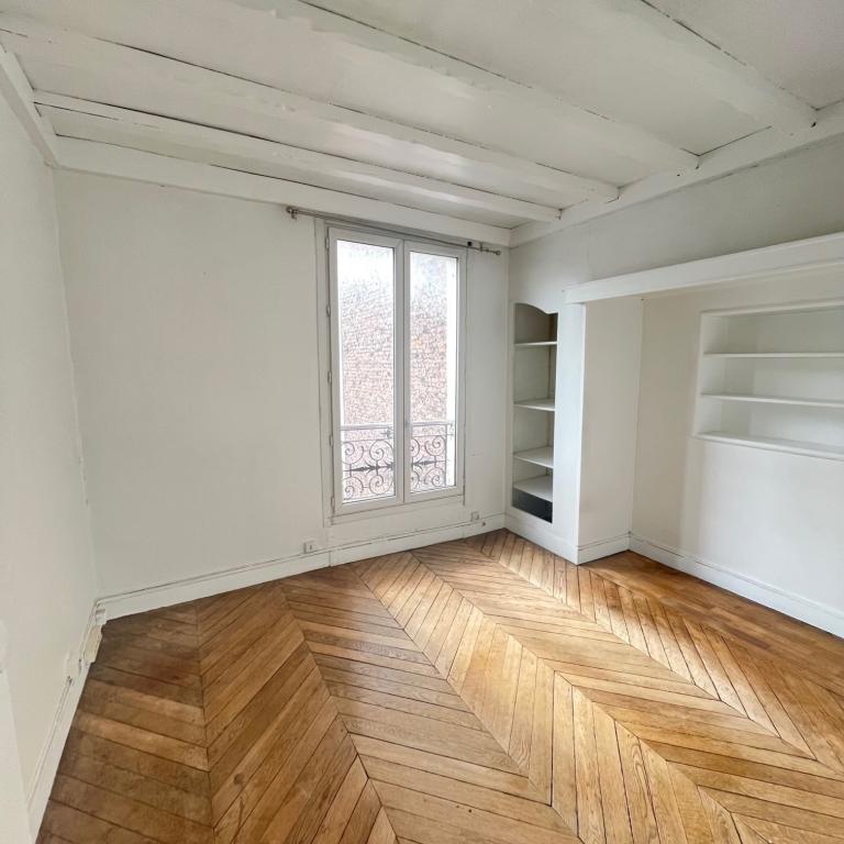 Paris XVIIIème Métro Anvers, 2 Pièces de 31,10m²