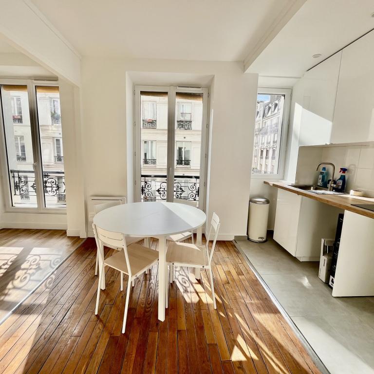 A LOUER 3P Meublé PARIS XVIIIème  REFAIT NEUF-JULES JOFFRIN