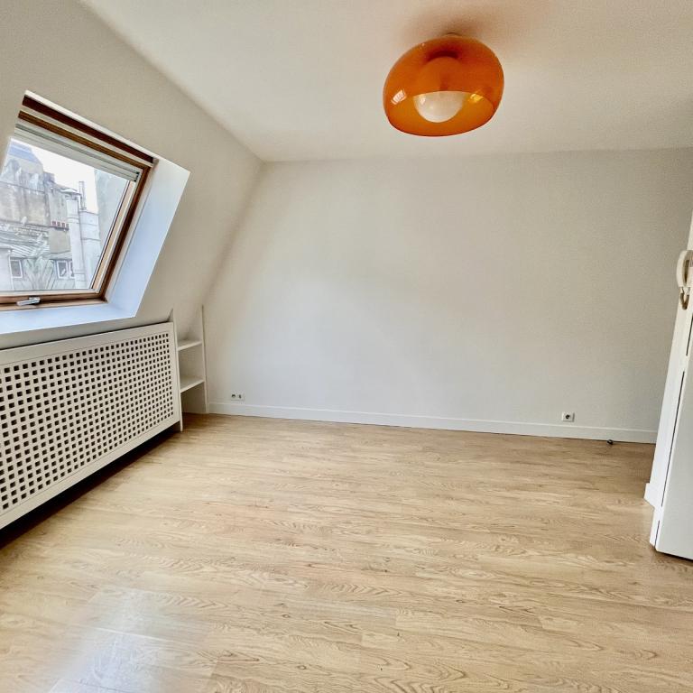 A LOUER 2 Pièces PARIS VIIIème  50.85m² au Sol / 45.45m²en Loi  Boutin . REFAIT NEUF 