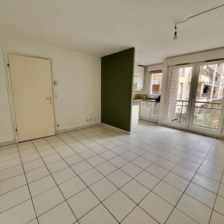 A LOUER 2 Pièces 40m² avec  BALCON,  CAVE et PARKING   94700 MAISON ALFORT