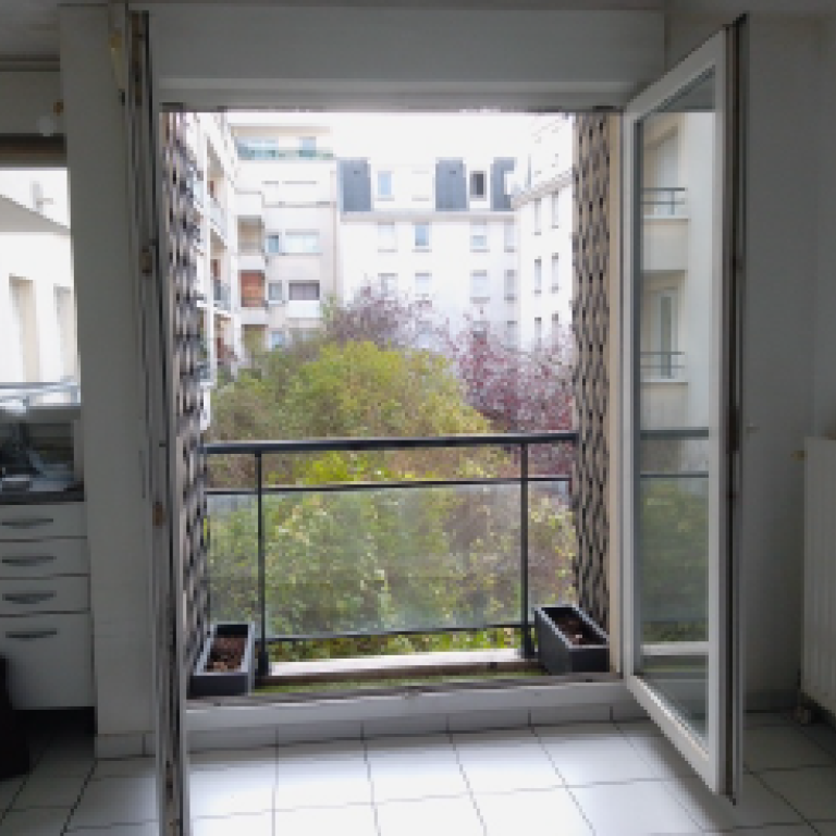 A LOUER 2 Pièces 40m² avec  BALCON,  CAVE et PARKING   94700 MAISON ALFORT