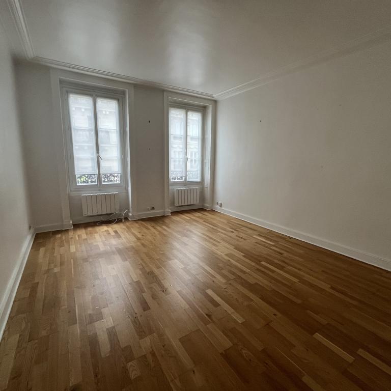 A LOUER 2 Pièces PARIS IXème 34.63m²