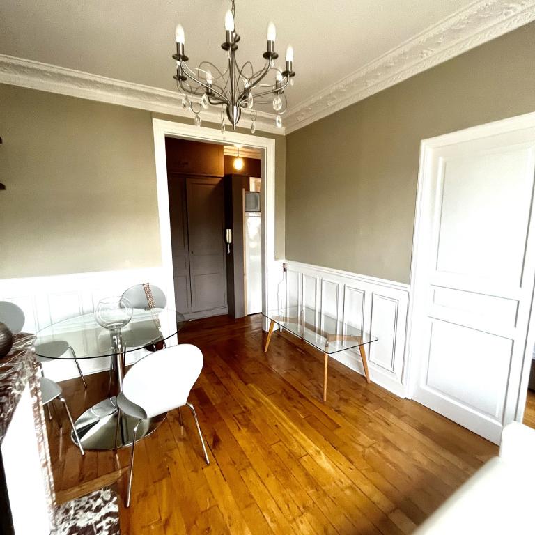 2 PIECES MEUBLE  M°CONVENTION