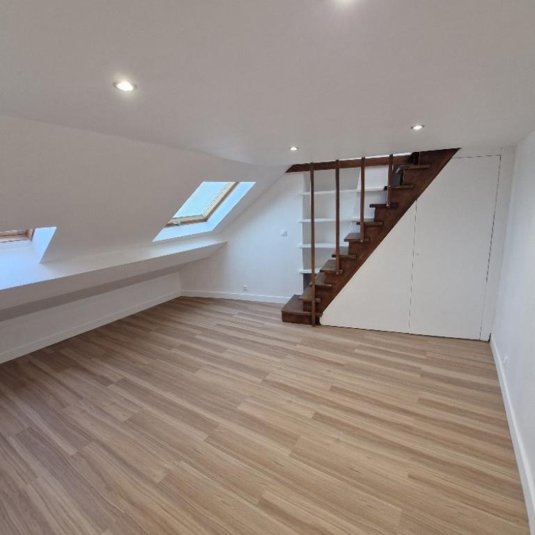 A LOUER 2 Pièces EN DUPLEX PARIS IIème  BONNE NOUVELLE 