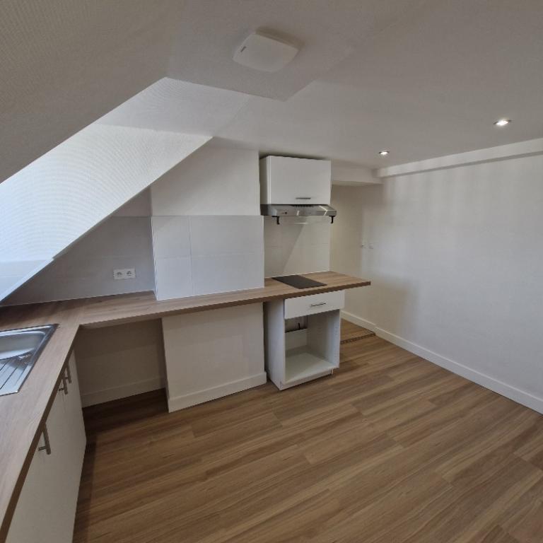 A LOUER 2 Pièces EN DUPLEX PARIS IIème  BONNE NOUVELLE 