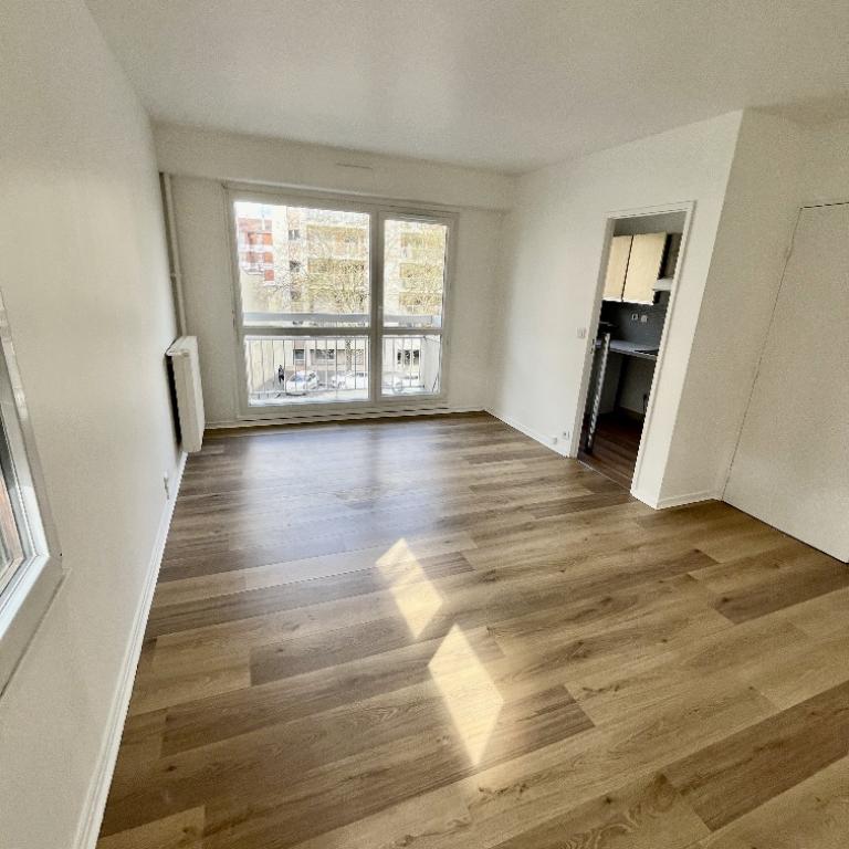 A LOUER 75020 TELEGRAPHE STUDIO