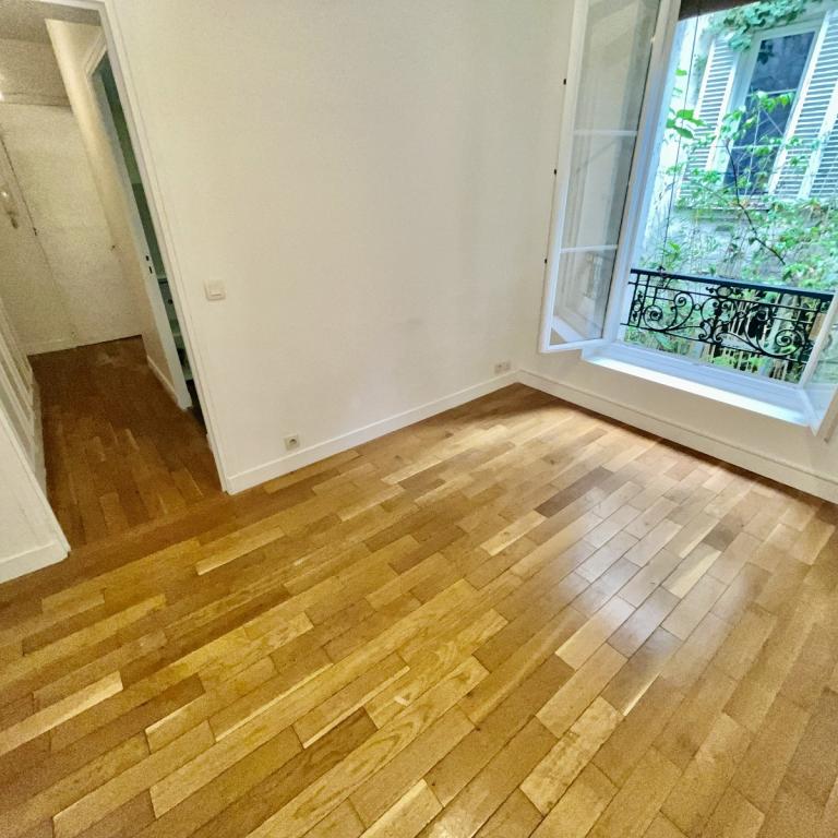  Paris IVème métro Saint Paul, Studio de 23,72m²