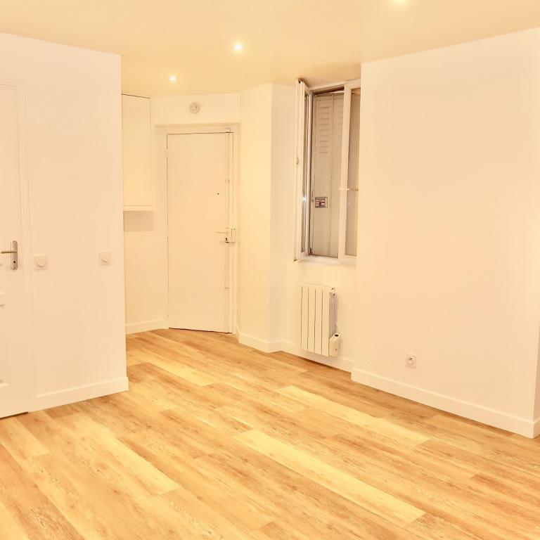 Paris XVIIIème, métro Anvers/Abbesses, Studio de 20,39m² refait à neuf