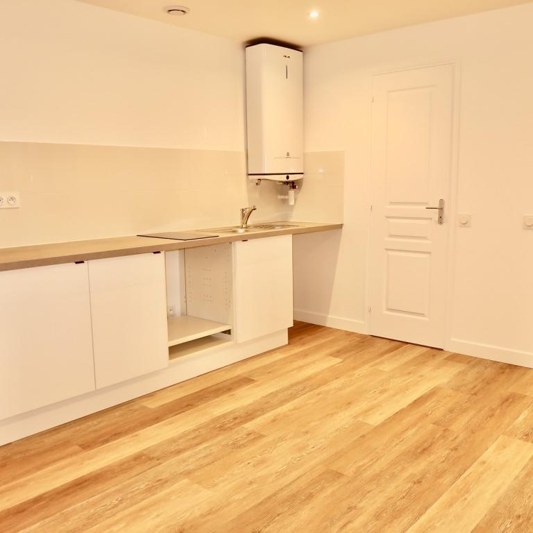 Paris XVIIIème, métro Anvers/Abbesses, Studio de 20,39m² refait à neuf