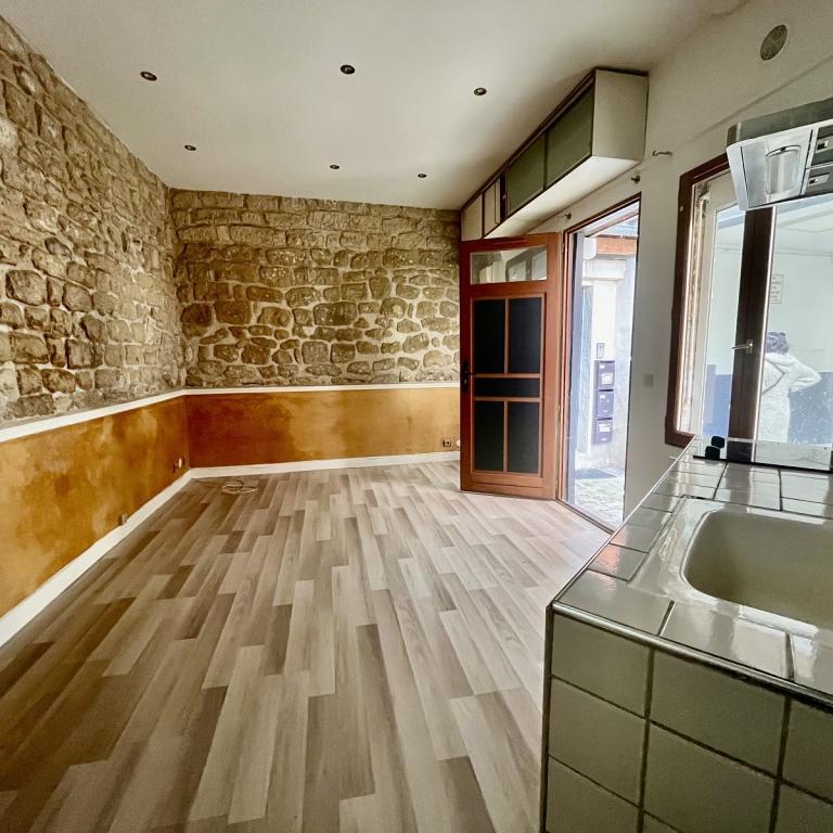 A LOUER STUDIO  EN DUPLEX 30m² AU SOL/ 23.90 m² LOI BOUTIN NANTERRE VILLE