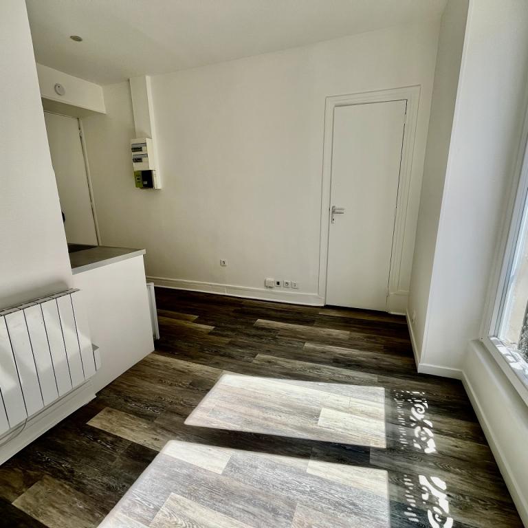 Paris 75002 Opéra Comique/Richelieu Drouot  Studio 14m² Opéra comique