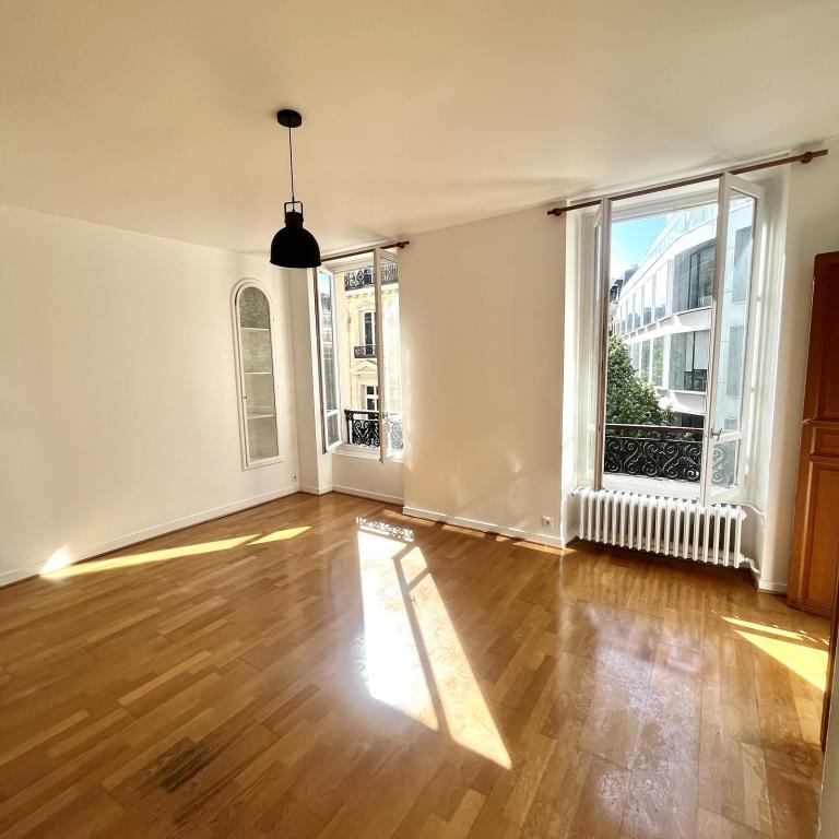 A LOUER 75002 PARIS STUDIO BOURSE