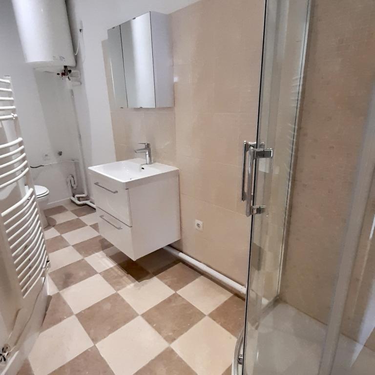 A LOUER 75002 PARIS STUDIO BOURSE