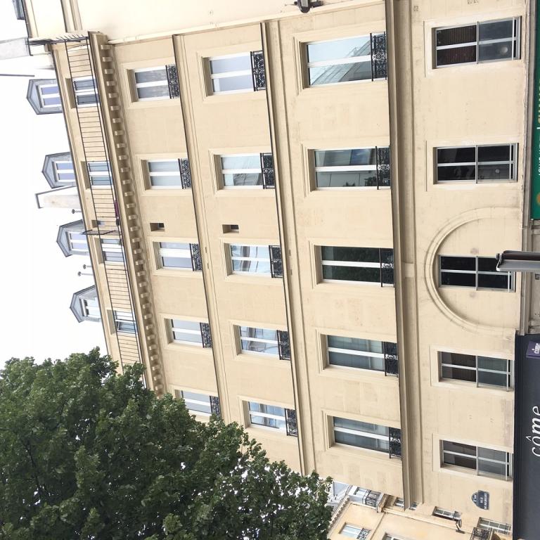 A LOUER 75002 PARIS STUDIO BOURSE