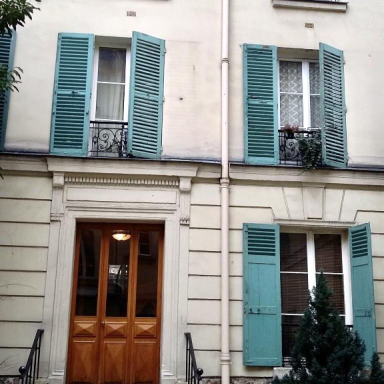 2Pièces Immeuble ancien  M°PASTEUR