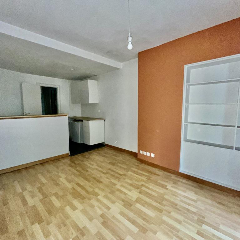 Paris Xième, métro Philippe Auguste, 2 Pièces 35,87 m²