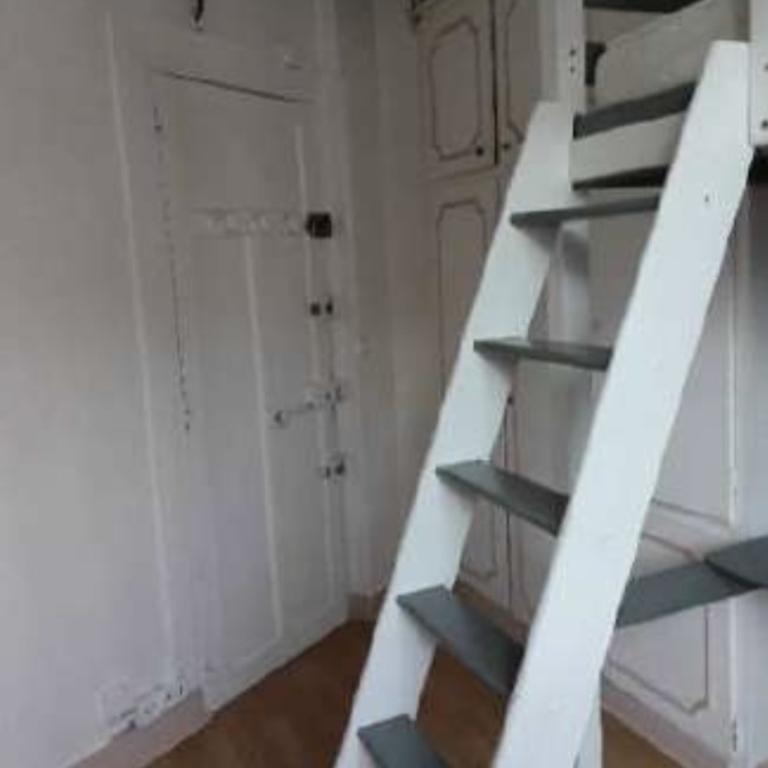 A LOUER STUDIO 12.36m²  PARIS XIIIème REFAIT NEUF 