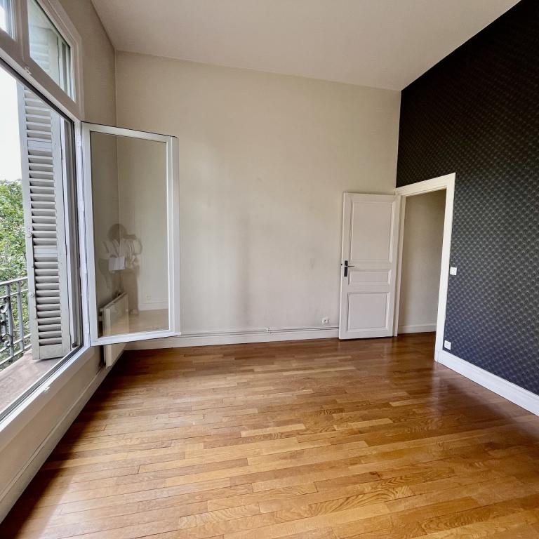 A LOUER 3P Paris VIIIème